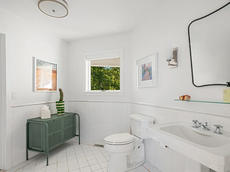 38 Three Mile Harbor Dr — Photo 17