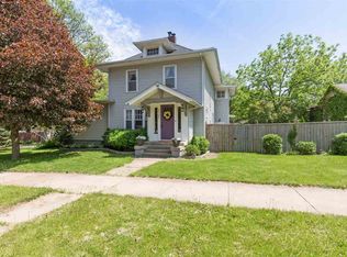 2107 W 4th St, Waterloo, IA 50701