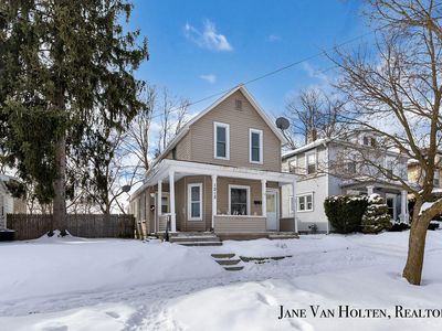 1212 Crosby St NW, Grand Rapids, MI, 49504