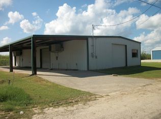 75 Rainbow Ln, Port Arthur, TX 77642