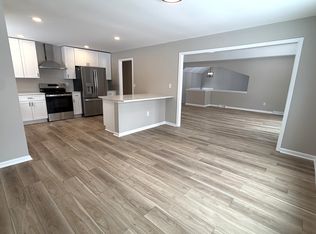 14 Faith Cir, Newark, DE 19711