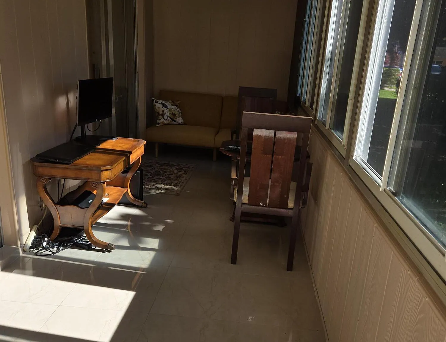 2 bed, 2.0 bath, 924 sqft, $1,950 — Photo 2