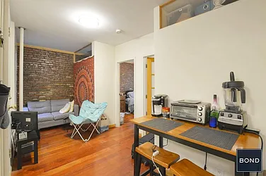 Rented by Bond New York