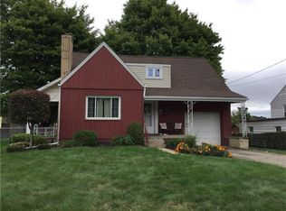 201 Sunset Dr, Lower Burrell, PA 15068