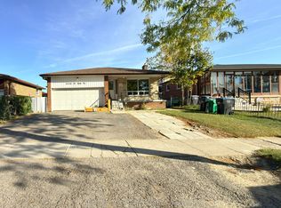 7684 Netherwood Rd, Mississauga, ON L4T2P1