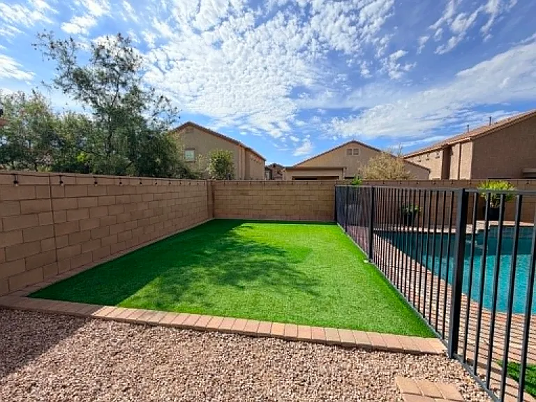 9033 W Birchover Dr — Photo 35