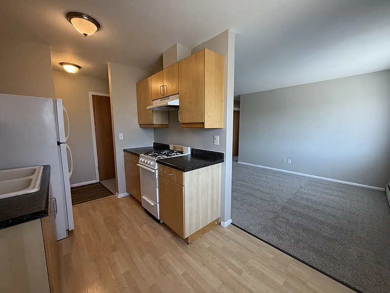 Oliver South Apartments — Photo 17