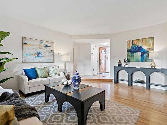 4th image of 1243 Gehrig Ave