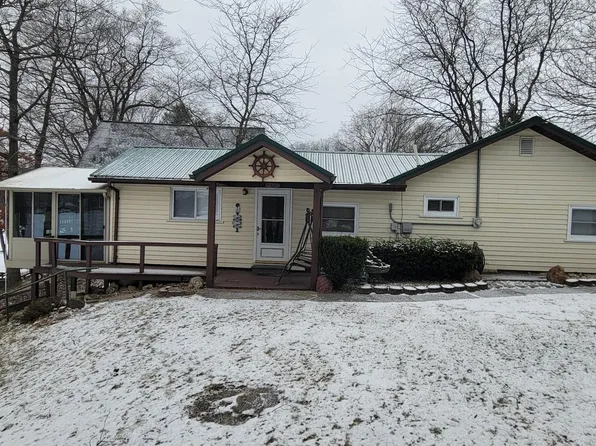 1151 N Crooked Lake Dr, Lake, MI 48632