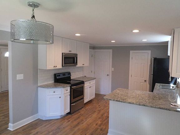 2nd image of 103 Forest Dr
