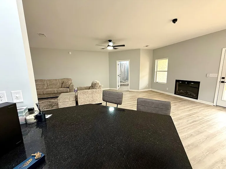 219 Overcup Dr — Photo 3