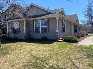 827 Winsome Way, Isanti, MN 55040