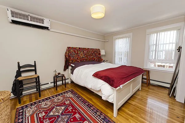Rented by Compass | media 64