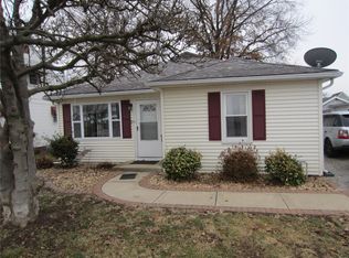 11 E Delmar Ave, Alton, IL 62002