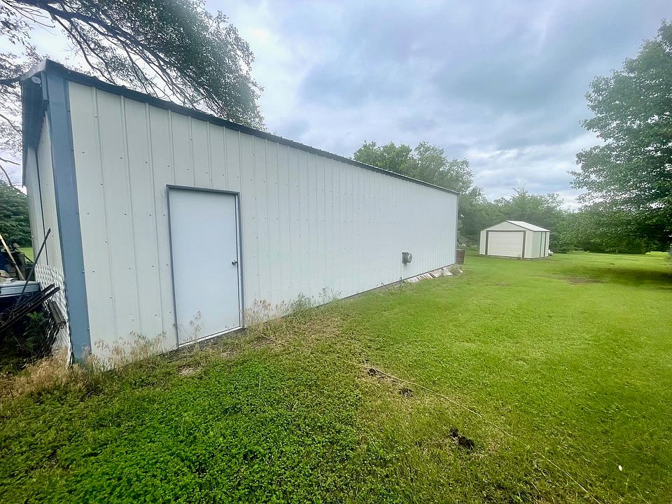 2nd image of 14210 SW 180th St