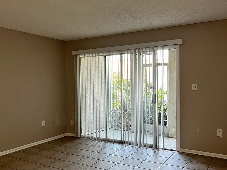 526 Orange Dr #25 — Photo 7