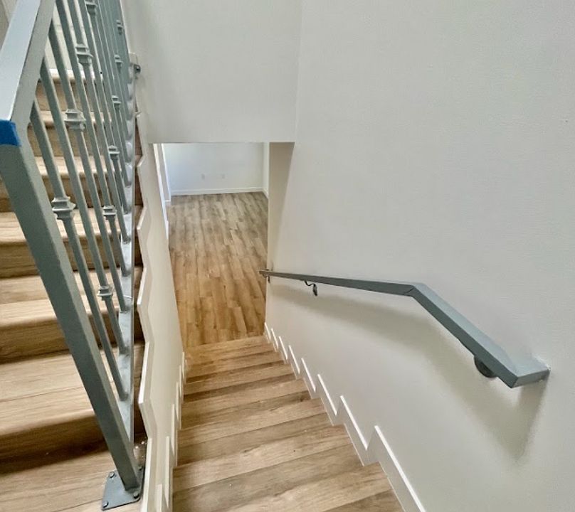 1st image of 3319 Bagley Ave #4