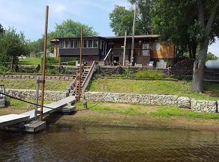 207 S First St, Harpers Ferry, IA 52146