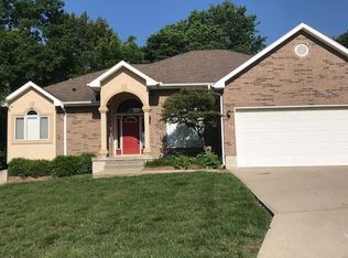 104 Post Oak Ct, Warrensburg, MO 64093