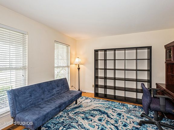 2nd image of 5512 Alexandria Dr