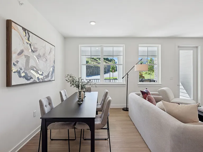 Sanctuary Bluff Apartments — Photo 37