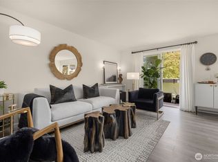 8701 35th Ave NE APT 10, Seattle, WA 98115