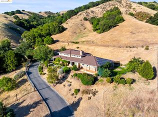 17478 Cull Canyon Rd, Castro Valley, CA 94552