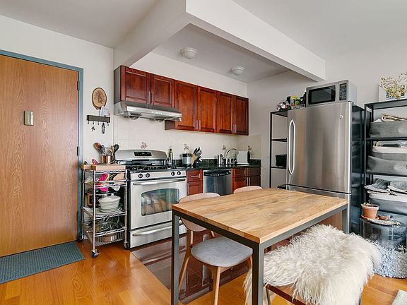2nd image of 90 Bowery #601