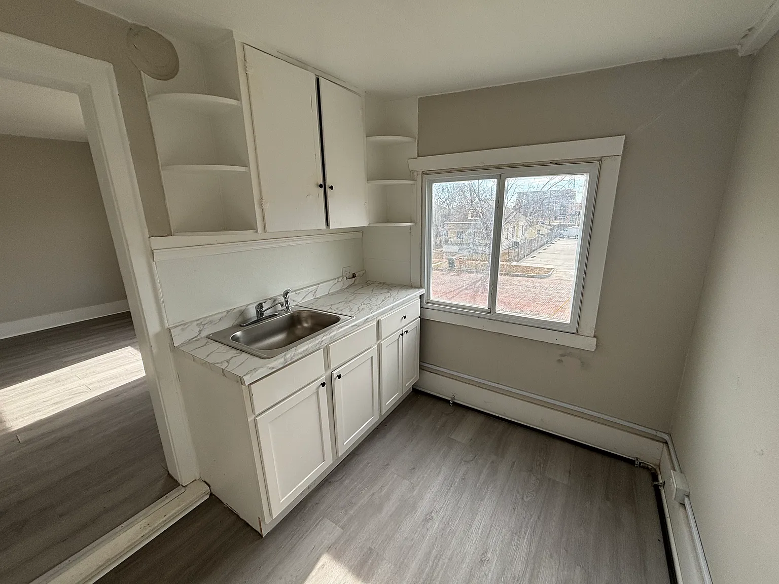 Studio, 267 sqft, $635 — Photo 3