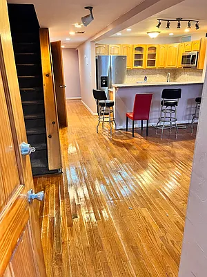 Rented by Space Real Estate | media 36