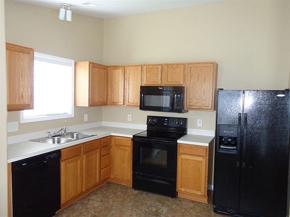 3rd image of 10511 Glory Meadow Ct