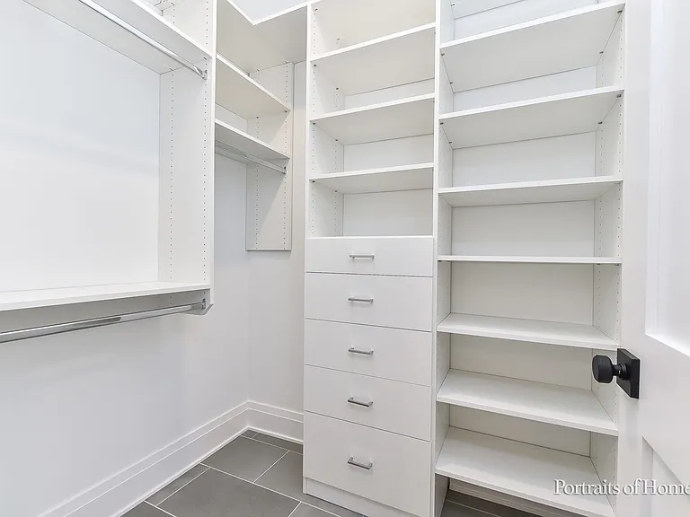 2135 N Lakewood Ave #1 — Photo 23
