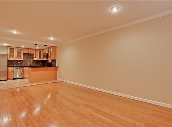 5th image of 5326 Fleetwood Oaks Dr #249