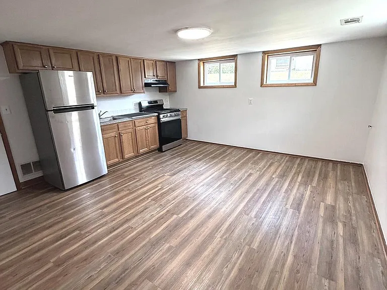 2800 Shirey Ave — Photo 7