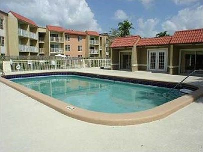 3rd image of 5241 Geneva Way APT 101