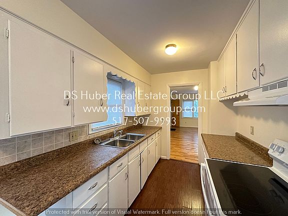 2nd image of 1100 E Malcolm X St #B