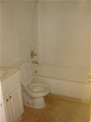 2nd image of 2840 Del Paso Blvd