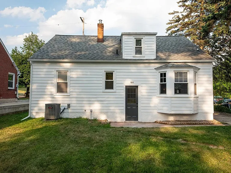 1647 Sylvan Ave SE — Photo 22