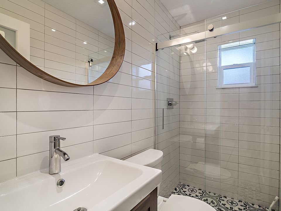 1st image of 226 Australian Ave APT 4
