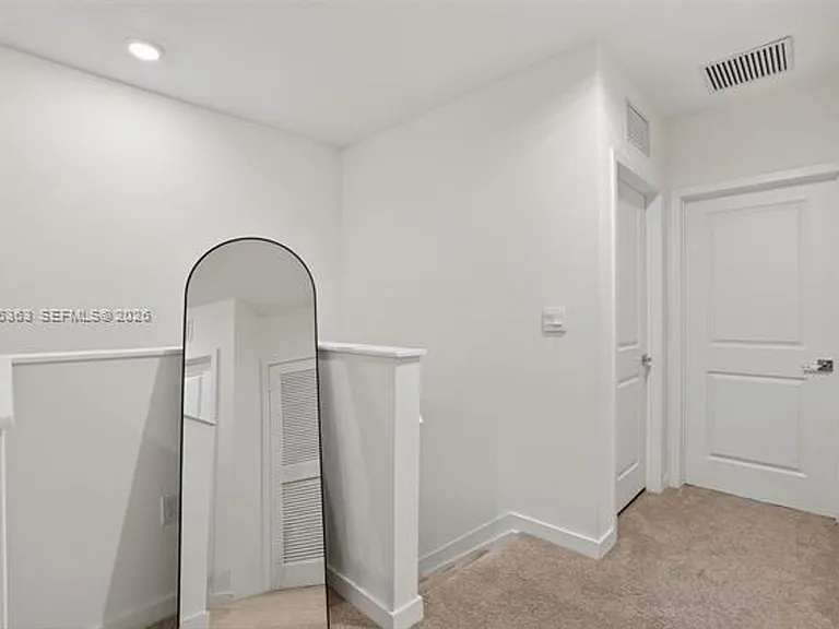 163 NE 13th Ave — Photo 15