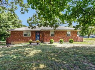 7321 Antioch Rd, Overland Park, KS 66204