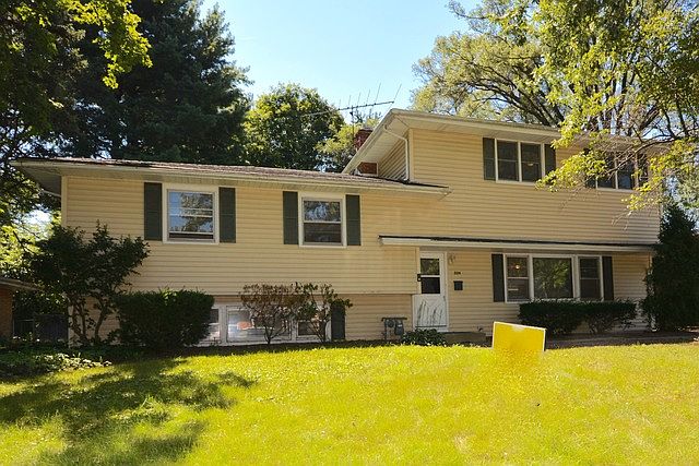 1st image of 226 Elmwood Dr