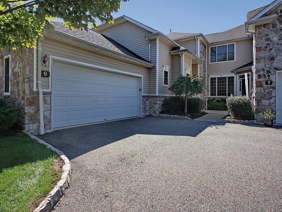 1st image of 9 Whalen Ct