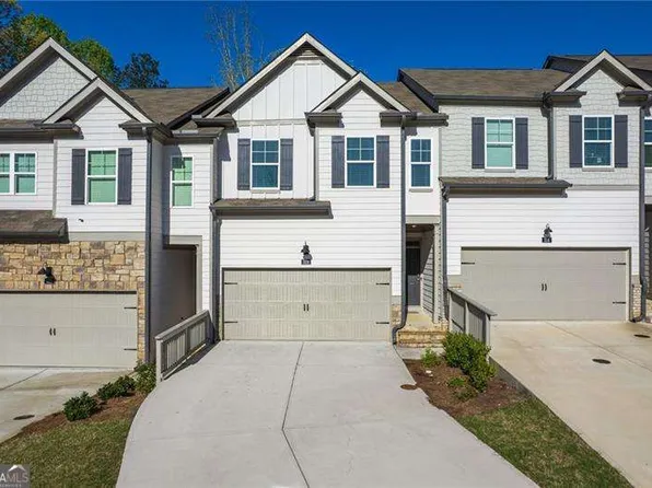 518 Scenic Pass, Woodstock, GA 30189