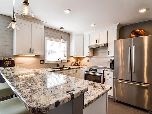 5th image of 10119 Ash Creek Dr