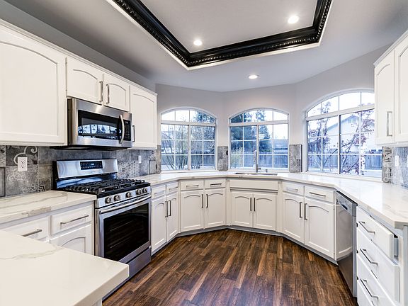 5th image of 1848 E Utah Ave