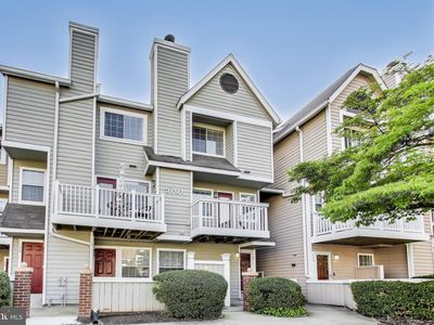 5701 Chapman Mill Dr APT 120, Rockville, MD, 20852