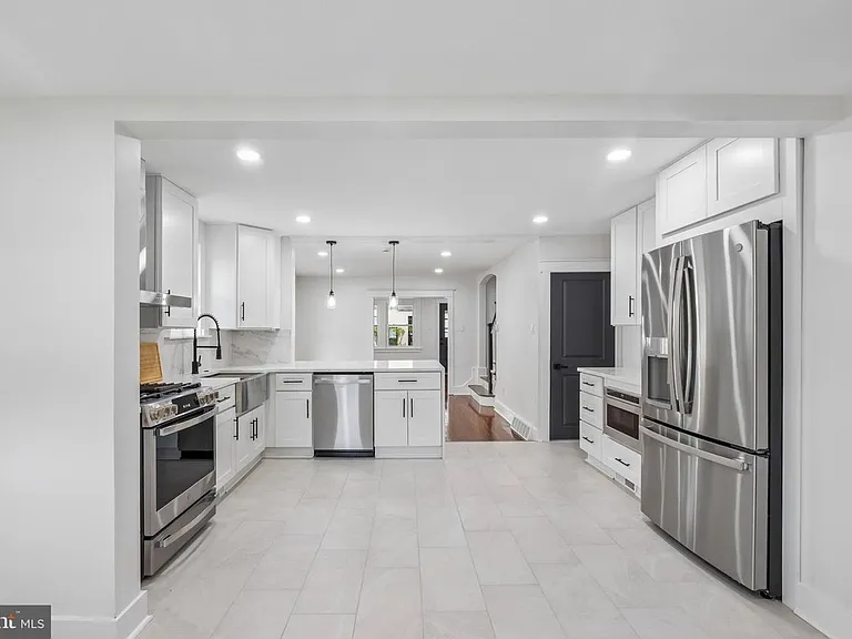 114 Conestoga Rd — Photo 32