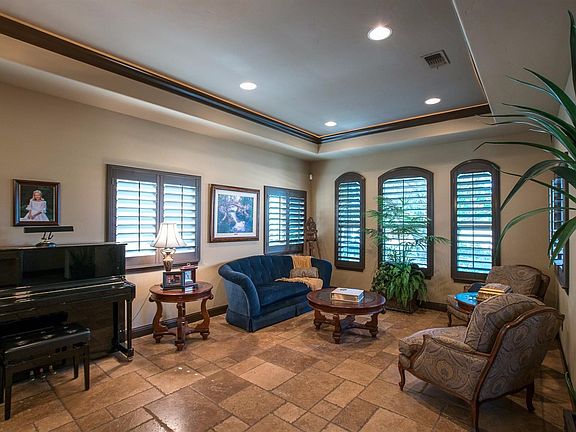 3rd image of 10814 Saint Moritz Cir