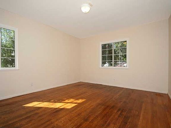5th image of 13722 Wyandotte St